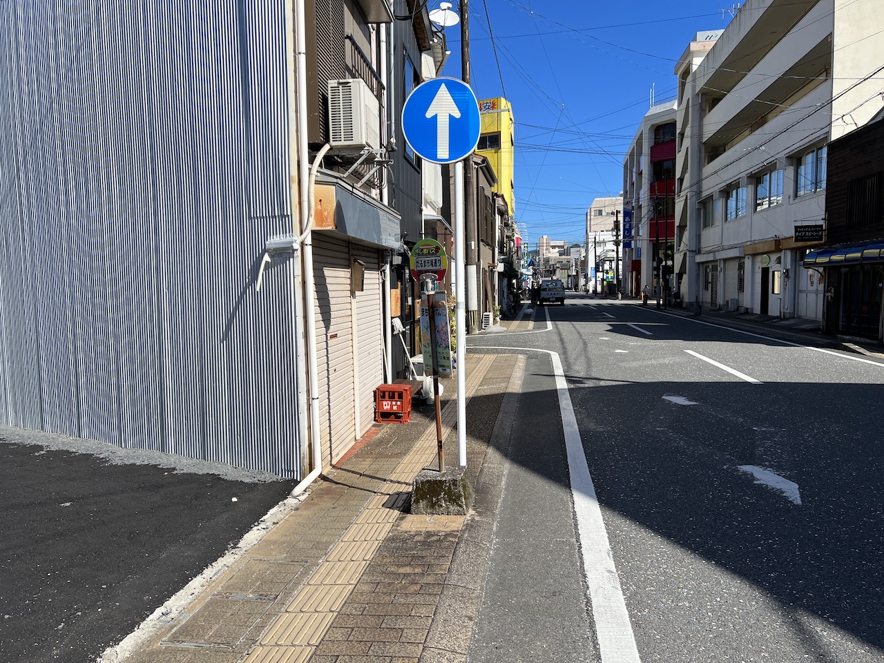 【バス停】だるま市場通り②